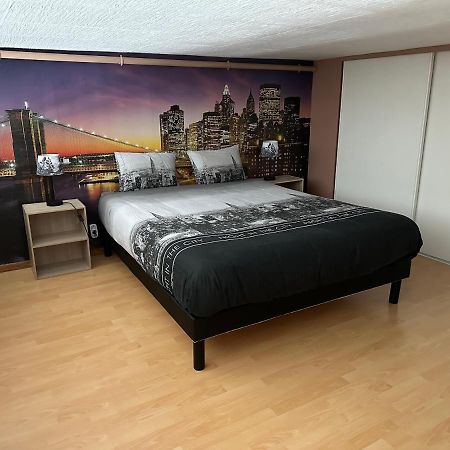 T2 Duplex Chez Lelie Home Лимож Екстериор снимка